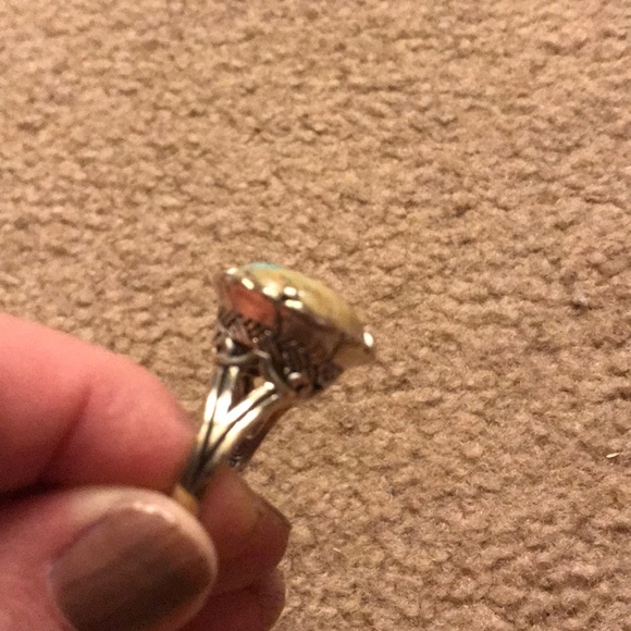 Ring - Picture 2 of 5